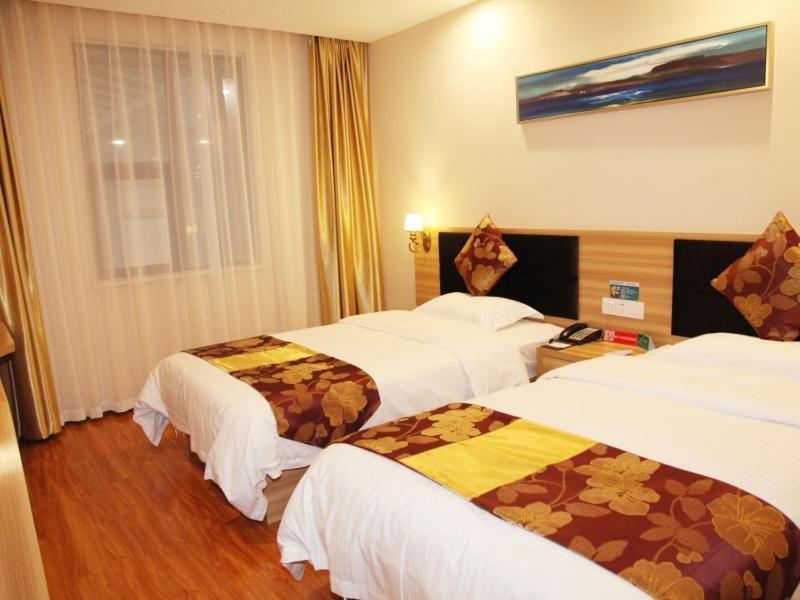 Greentree Alliance Yichang East Yichang Station Hotel Экстерьер фото