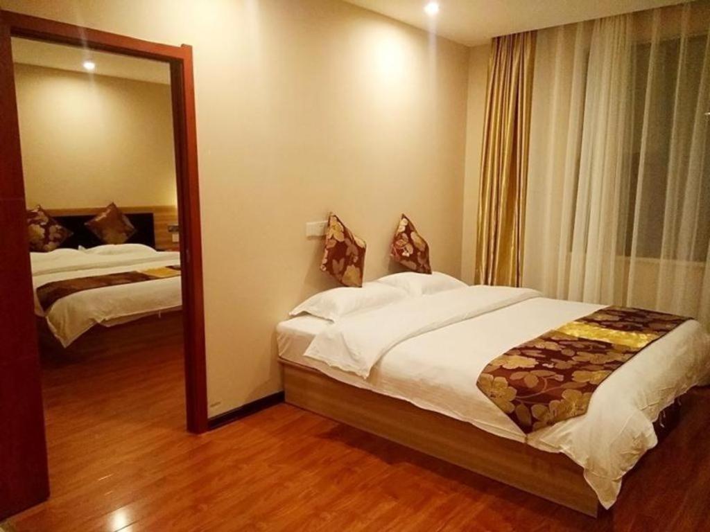 Greentree Alliance Yichang East Yichang Station Hotel Экстерьер фото