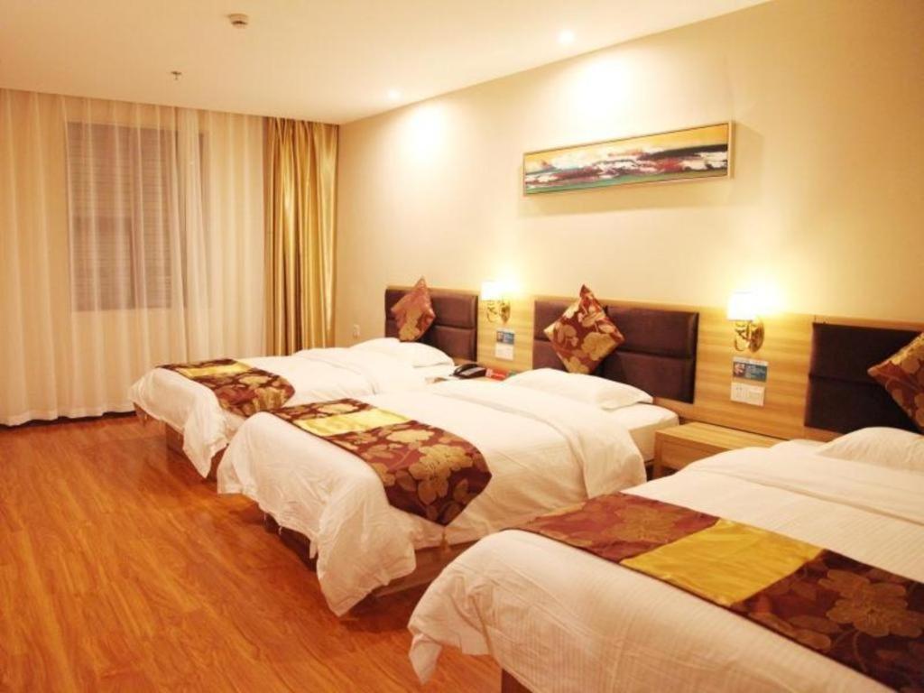 Greentree Alliance Yichang East Yichang Station Hotel Экстерьер фото