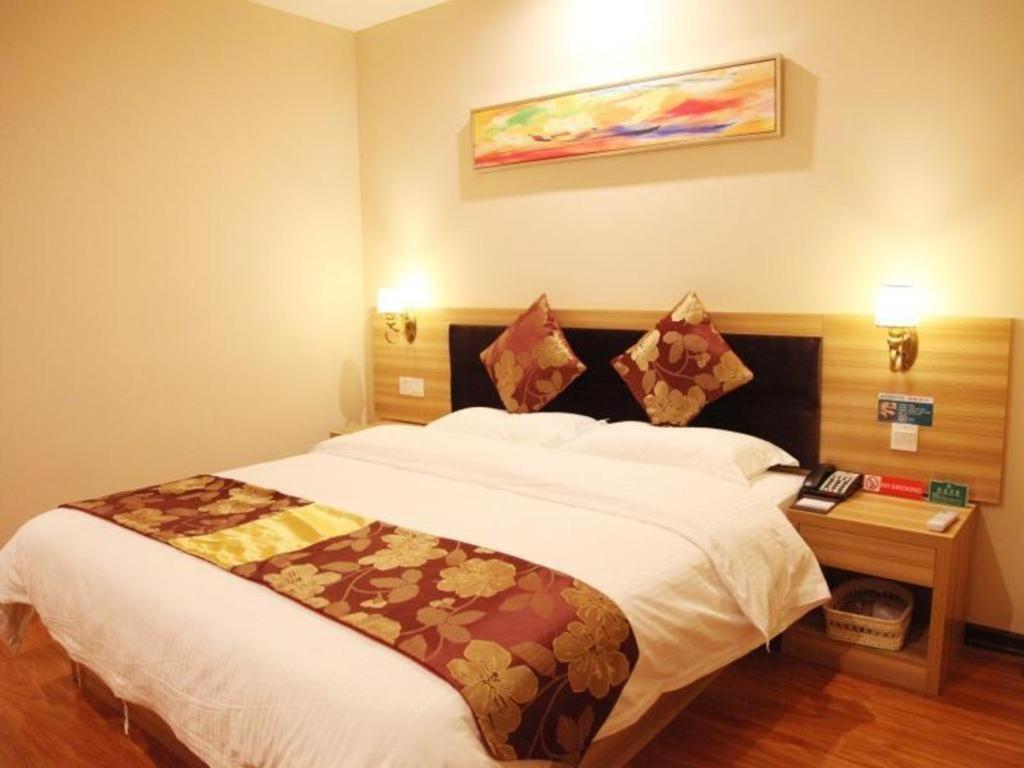 Greentree Alliance Yichang East Yichang Station Hotel Экстерьер фото