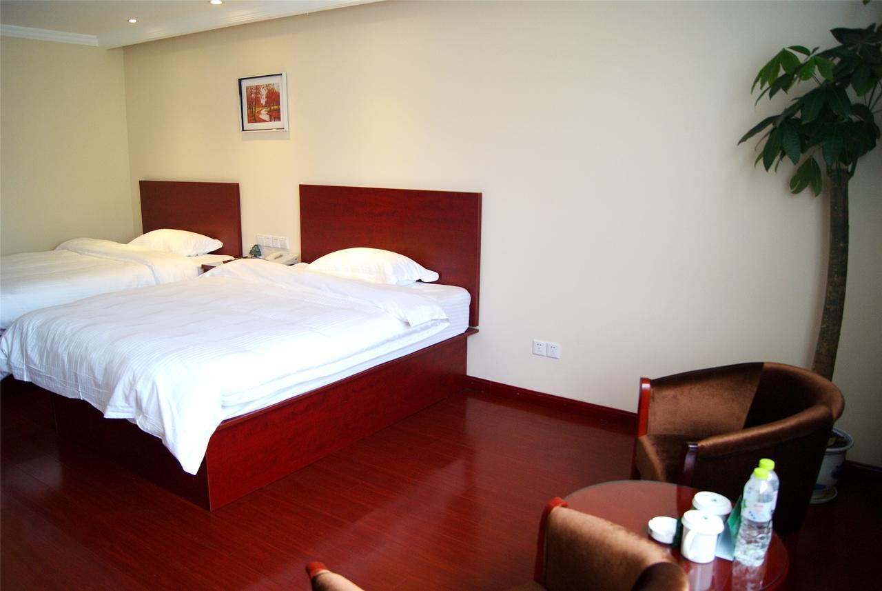 Greentree Alliance Yichang East Yichang Station Hotel Экстерьер фото