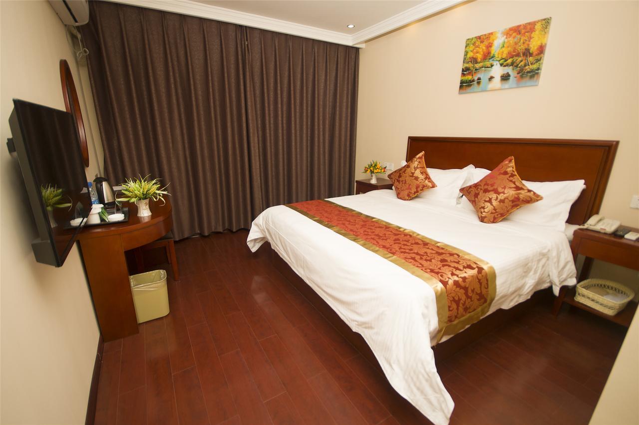 Greentree Alliance Yichang East Yichang Station Hotel Экстерьер фото