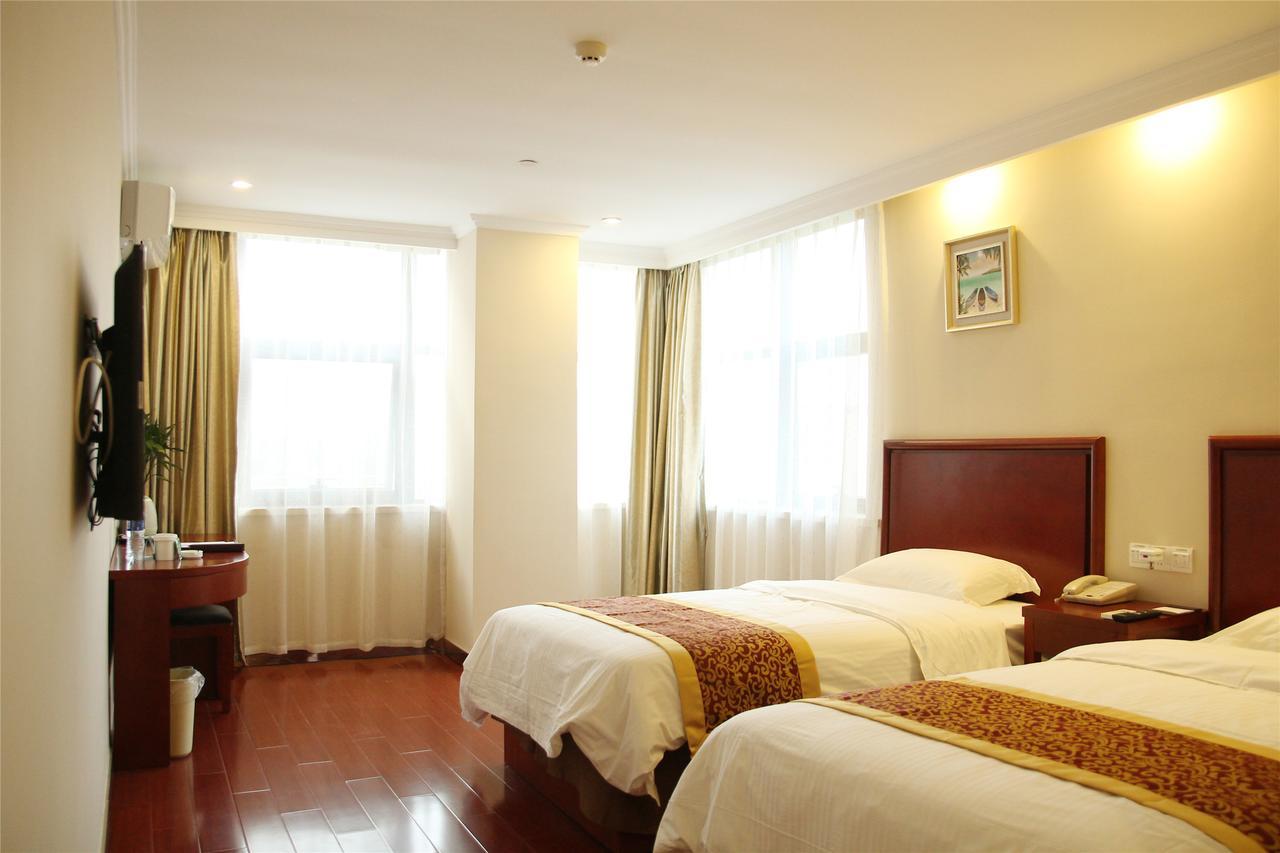 Greentree Alliance Yichang East Yichang Station Hotel Экстерьер фото